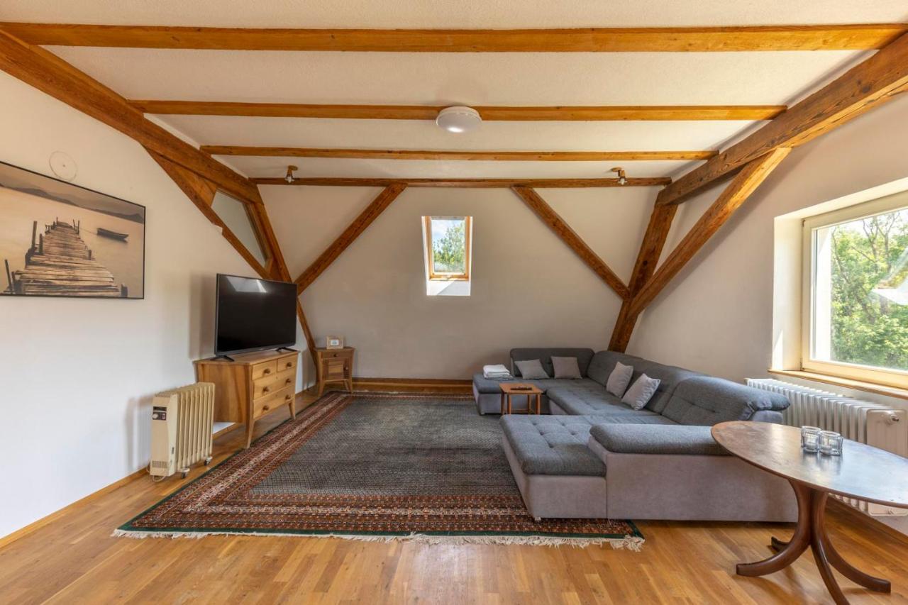 Bio Hofgut Wiggenweiler Apartment Bermatingen ภายนอก รูปภาพ