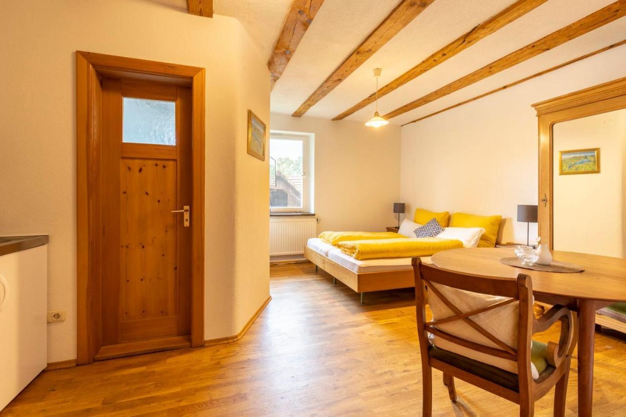 Bio Hofgut Wiggenweiler Apartment Bermatingen ภายนอก รูปภาพ