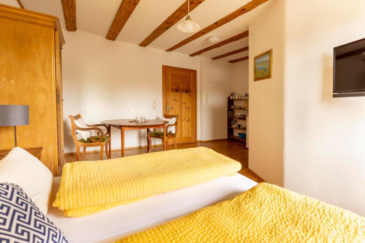Bio Hofgut Wiggenweiler Apartment Bermatingen ภายนอก รูปภาพ